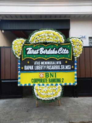 Papan Bunga Duka di Sape